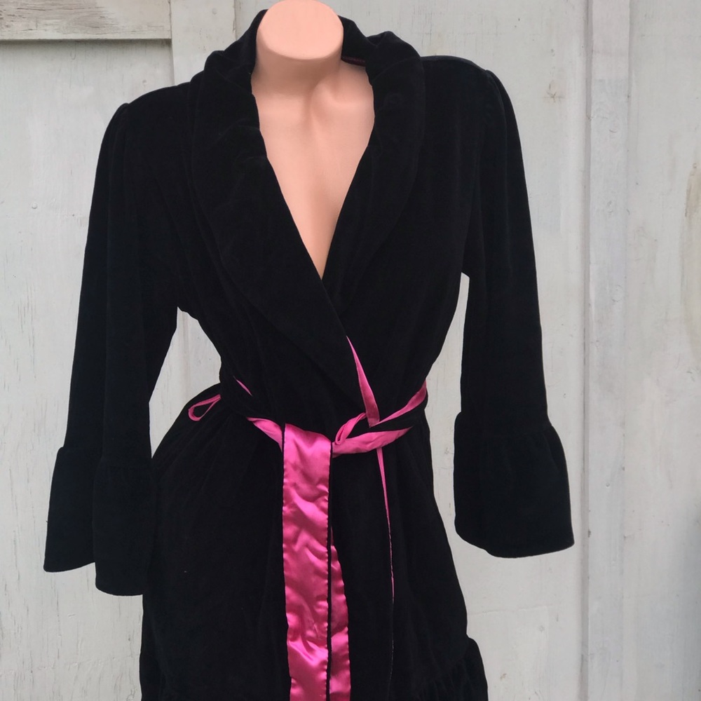 Betsey Johnson black velvet pink satin ruffle robe